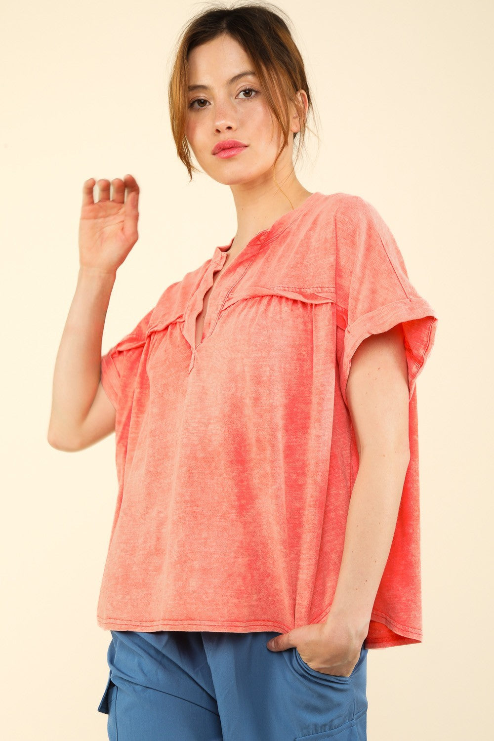 VERY J Head In The Clouds Nochted Short Sleeve Washed T-Shirt in Coral