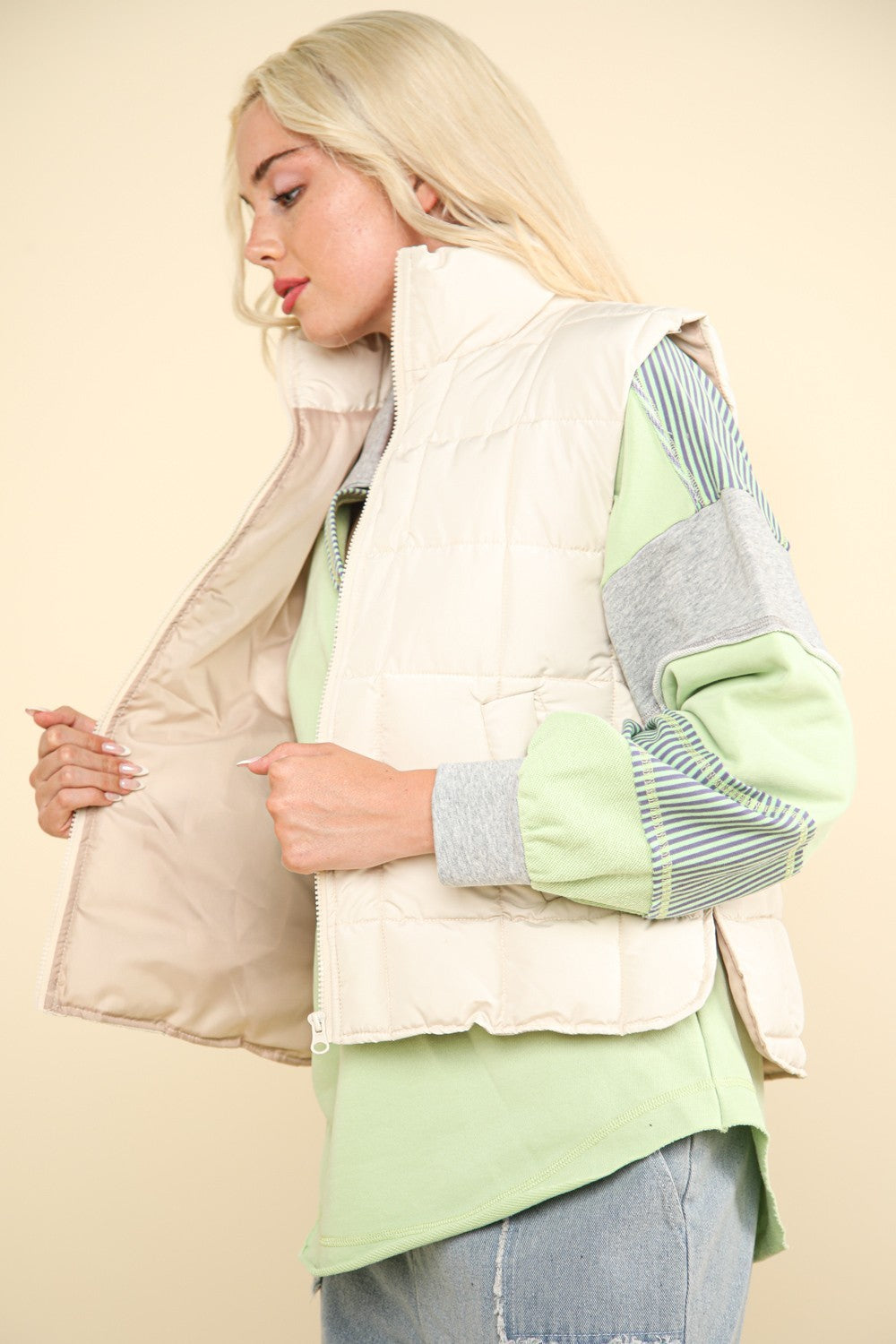 VERY J In Puffer Haven Zip Up Puffer Padded Warm Vest in Ivory