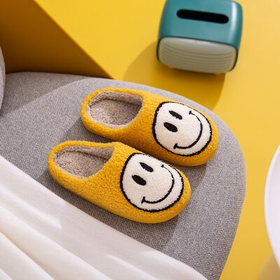 Melody A Perfect Day Smiley Face Cozy Slippers in Yellow/White