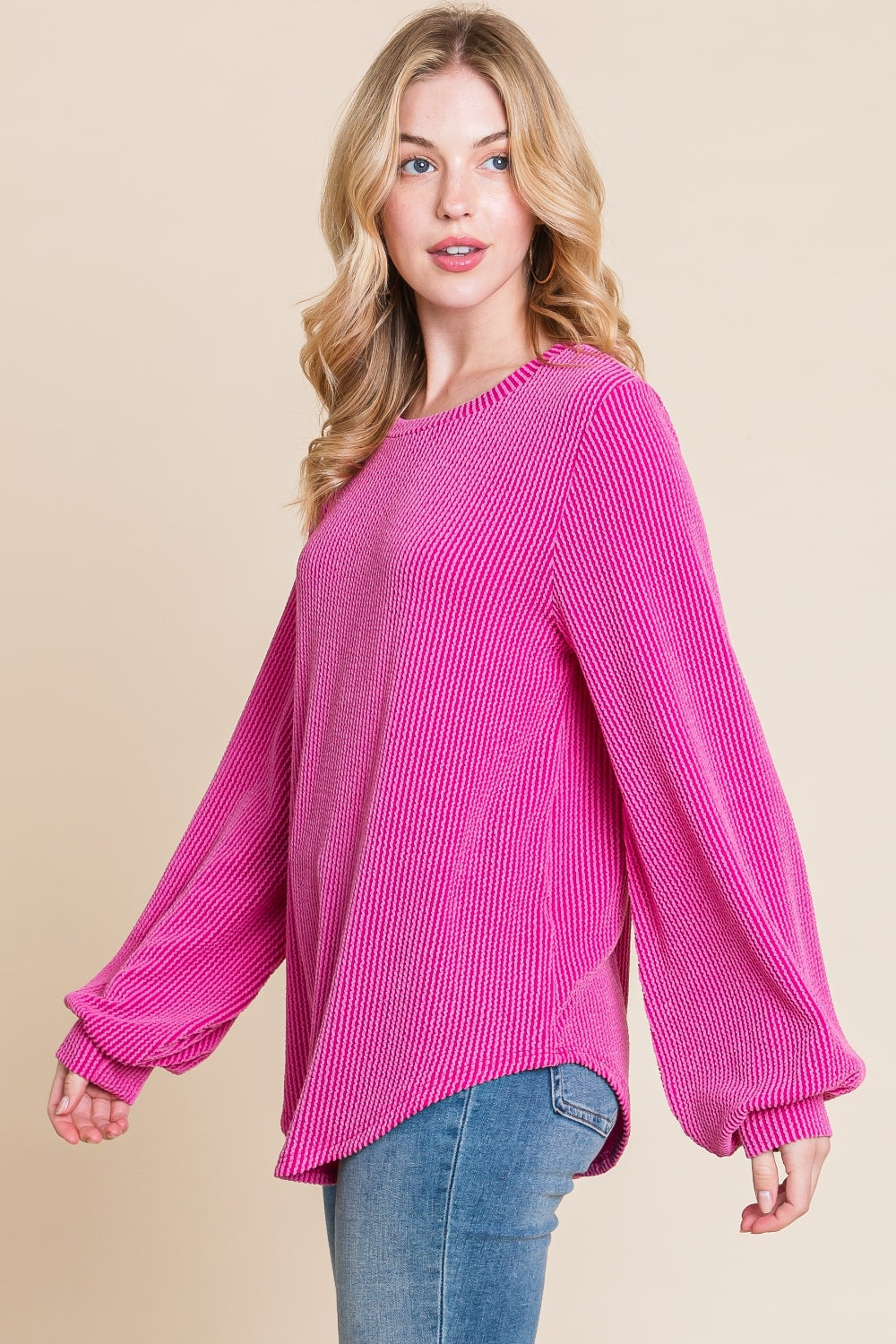 BOMBOM Chasing Dreams Long Sleeve Curved Hem Ribbed T-Shirt in Fuchsia