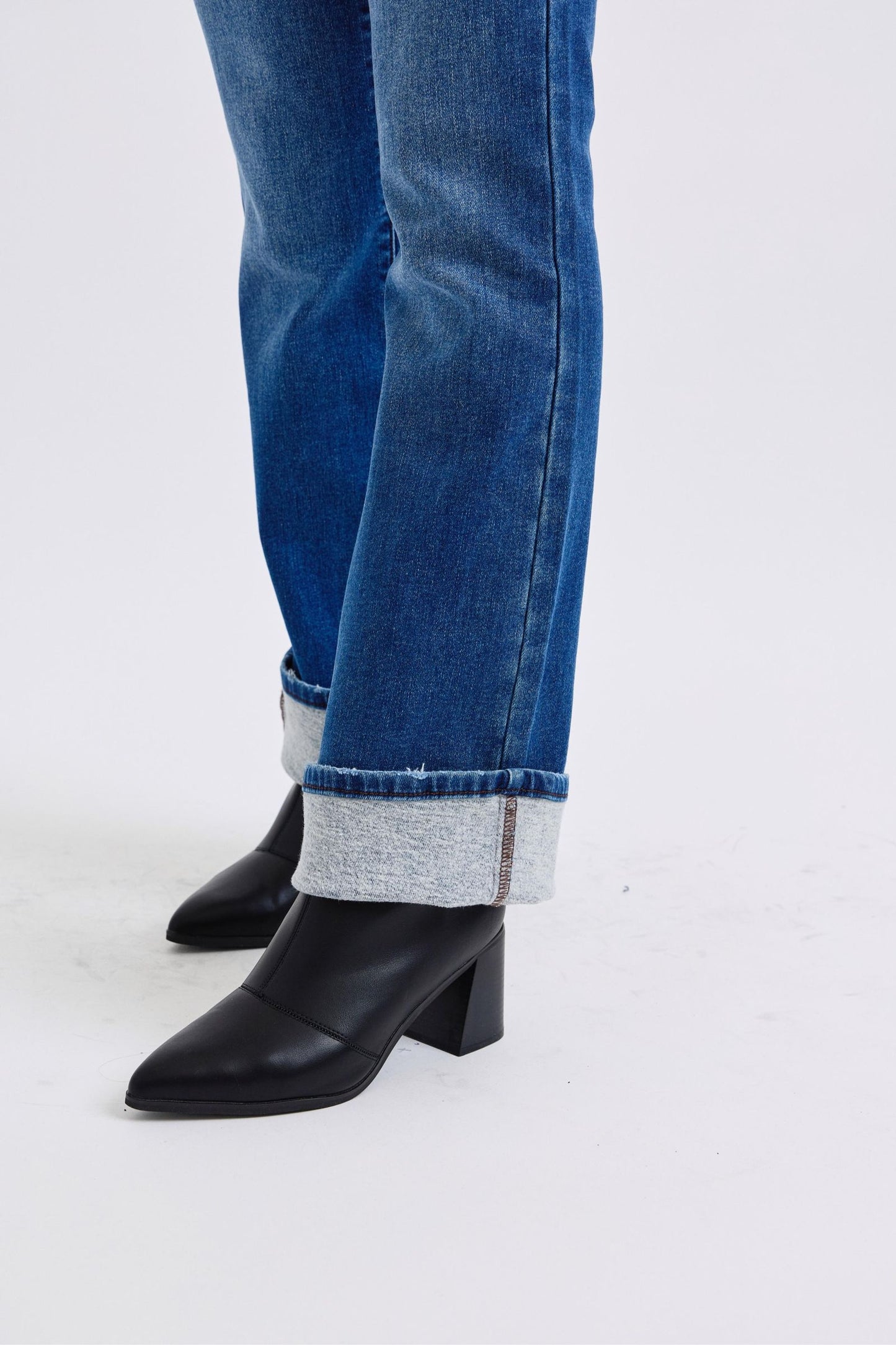 Judy Blue Bianca Run Mid-Rise Bootcut Jeans with Thermal Lining