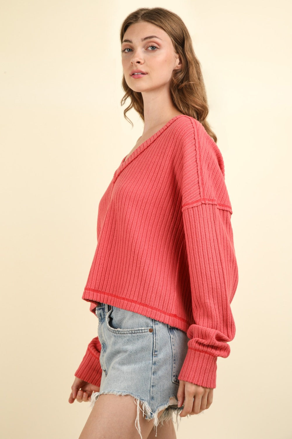 VERY J Knit Happens Exposed Seam V-Neck Ribbed Knit Top in Coral