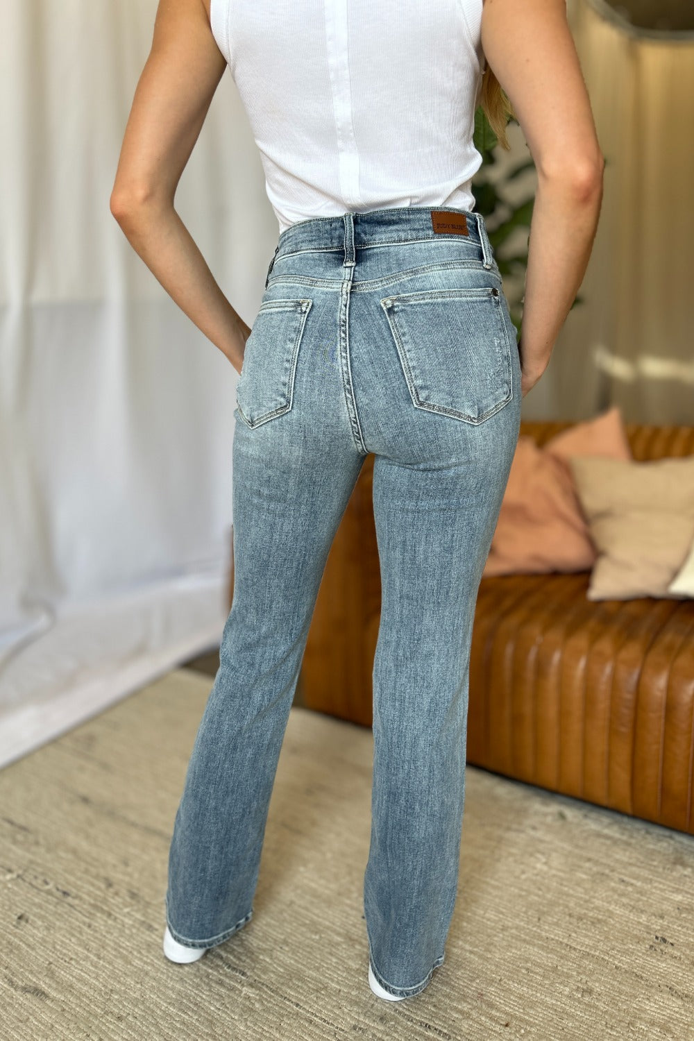 Judy Blue Farrah Medium Rise Bootcut Jeans