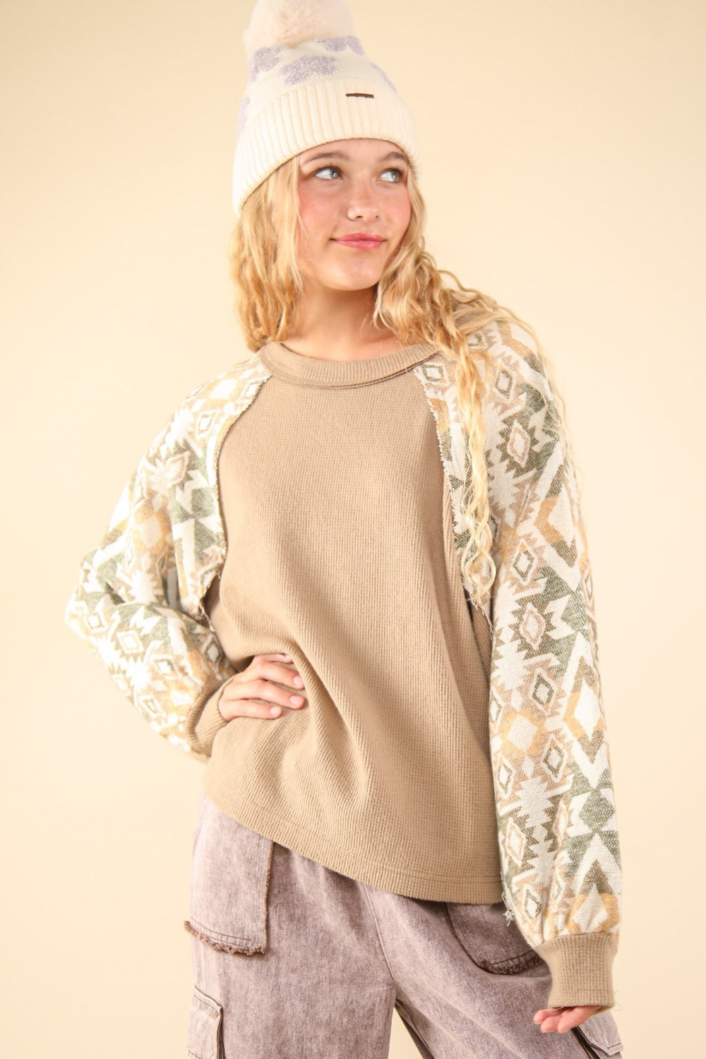 VERY J Steal The Show Printed Long Sleeve Knit Top in Taupe