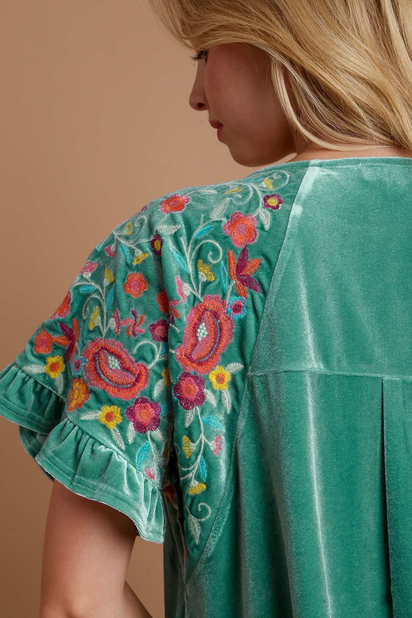 Umgee Tells A Story Velvet Embroidery Short Sleeve Blouse in Turquoise