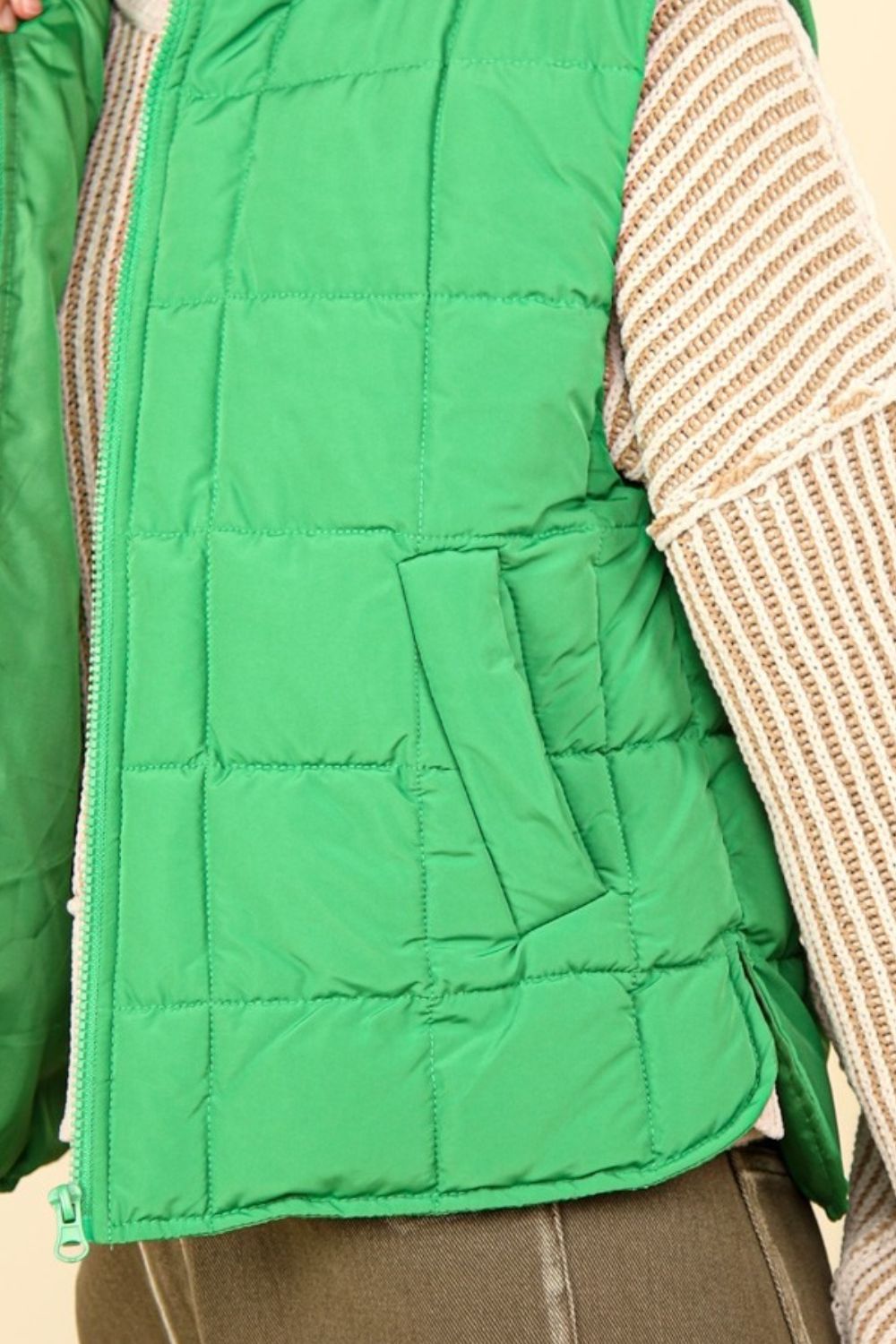 VERY J In Puffer Haven Zip Up Puffer Padded Warm Vest in Kelly Green