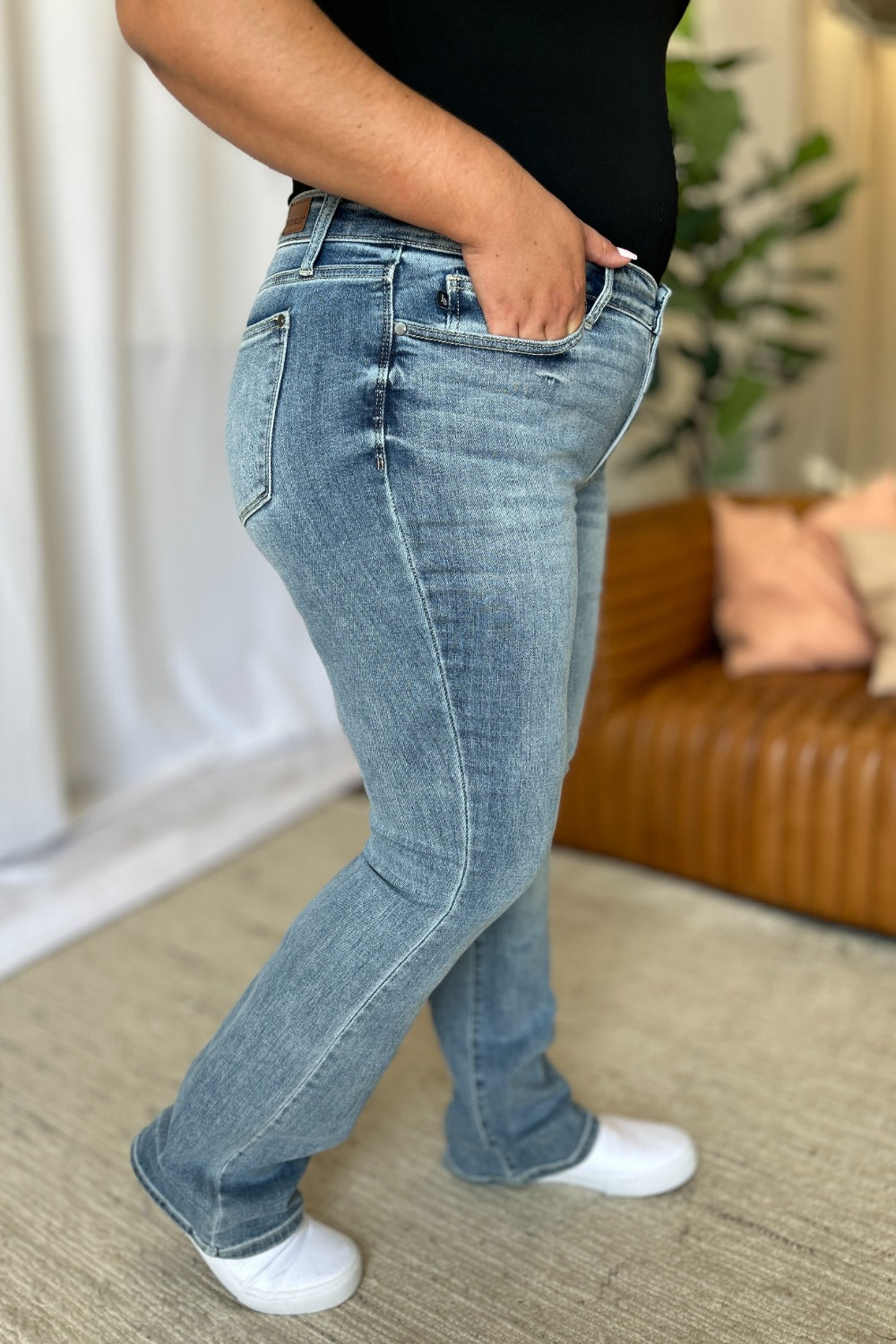 Judy Blue Farrah Medium Rise Bootcut Jeans