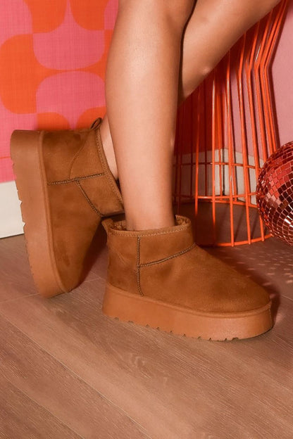 WILD DIVA Strutting Into The Day Suede Round Toe Platform Booties in Caramel