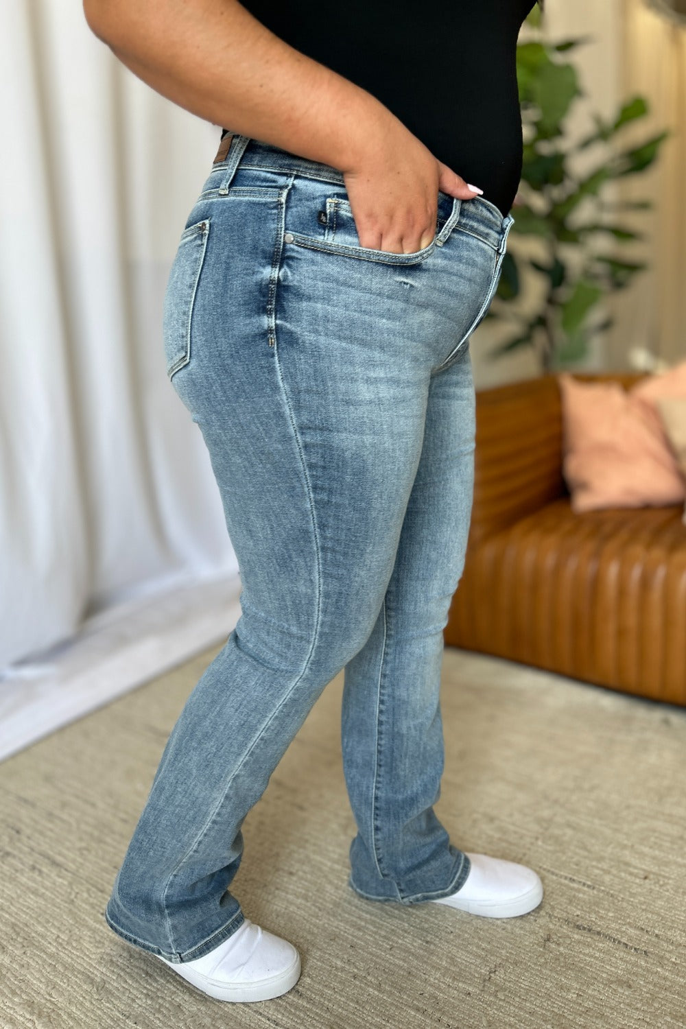 Judy Blue Farrah Medium Rise Bootcut Jeans