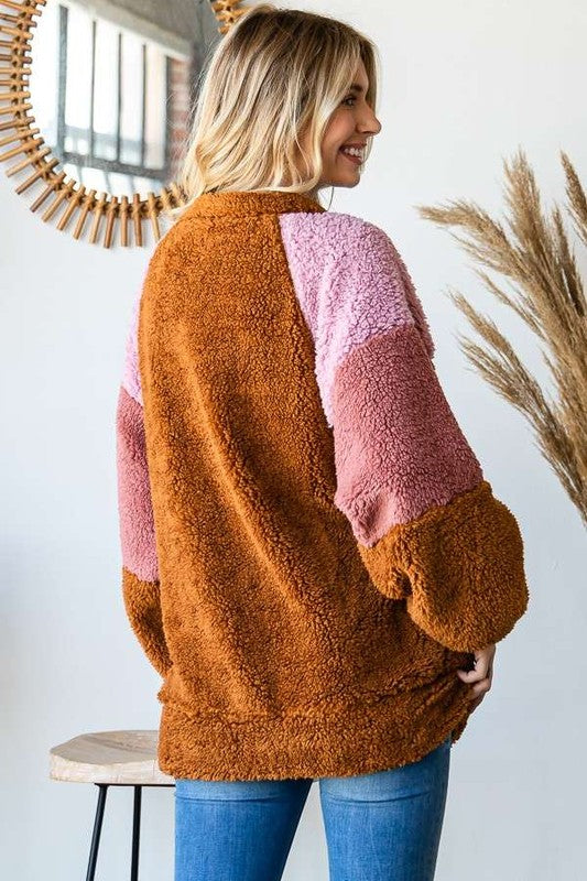 Culture Code A Vintage Year Color Block Faux Fur Raglan Sleeve Sweatshirt in Brown