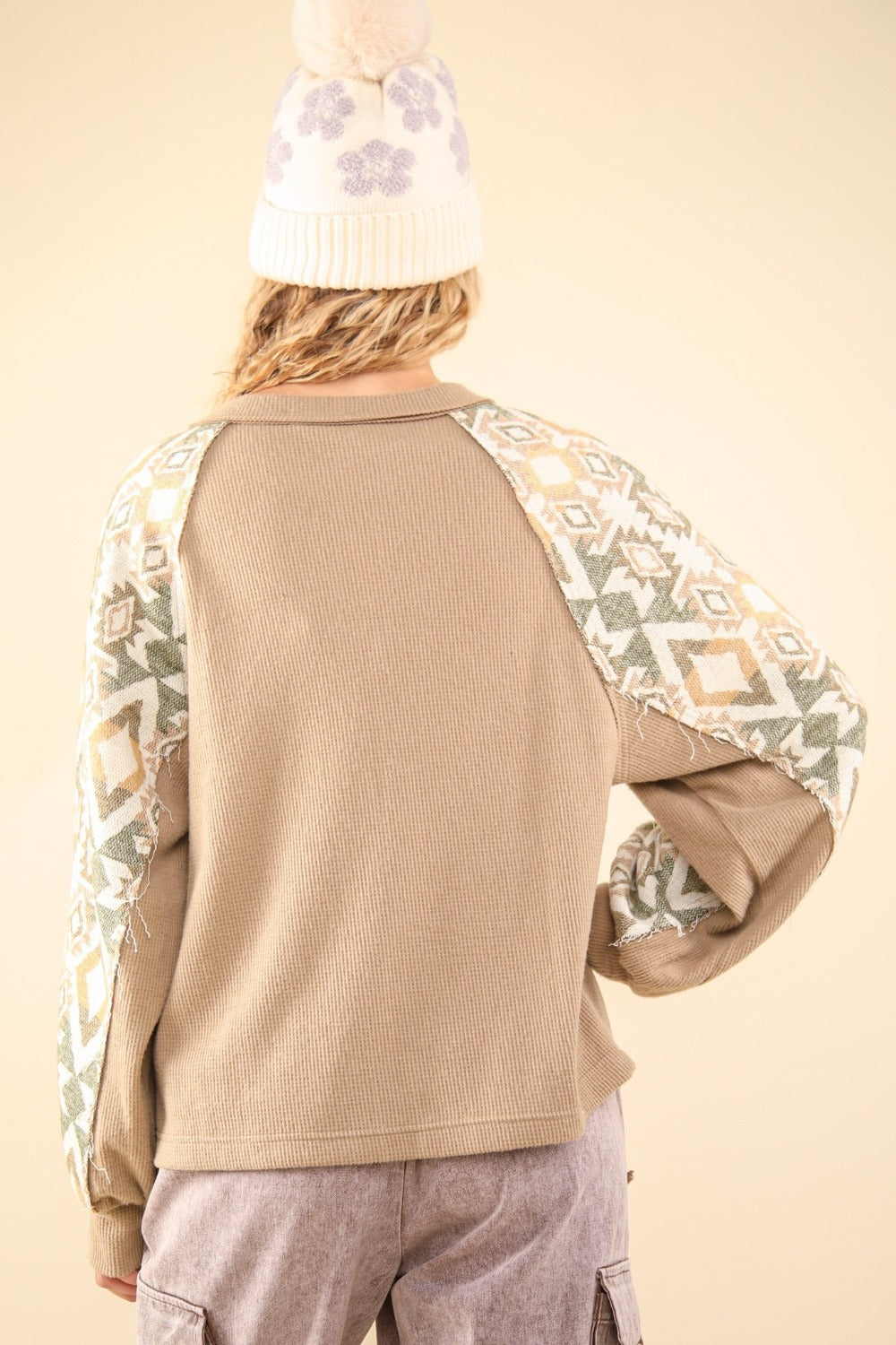 VERY J Steal The Show Printed Long Sleeve Knit Top in Taupe