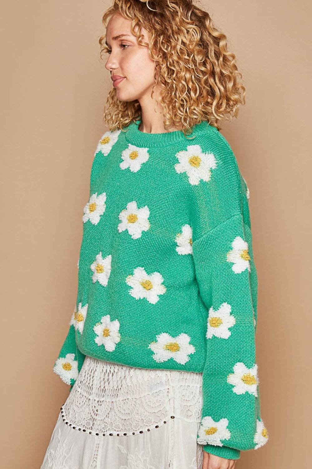 POL Petals Of Perfection Daisy Pattern Drop Shoulder Sweater in Shamrock