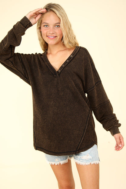 VERY J Here There And Everywhere Washed V-Neck Exposed Seam Knit Top in Black