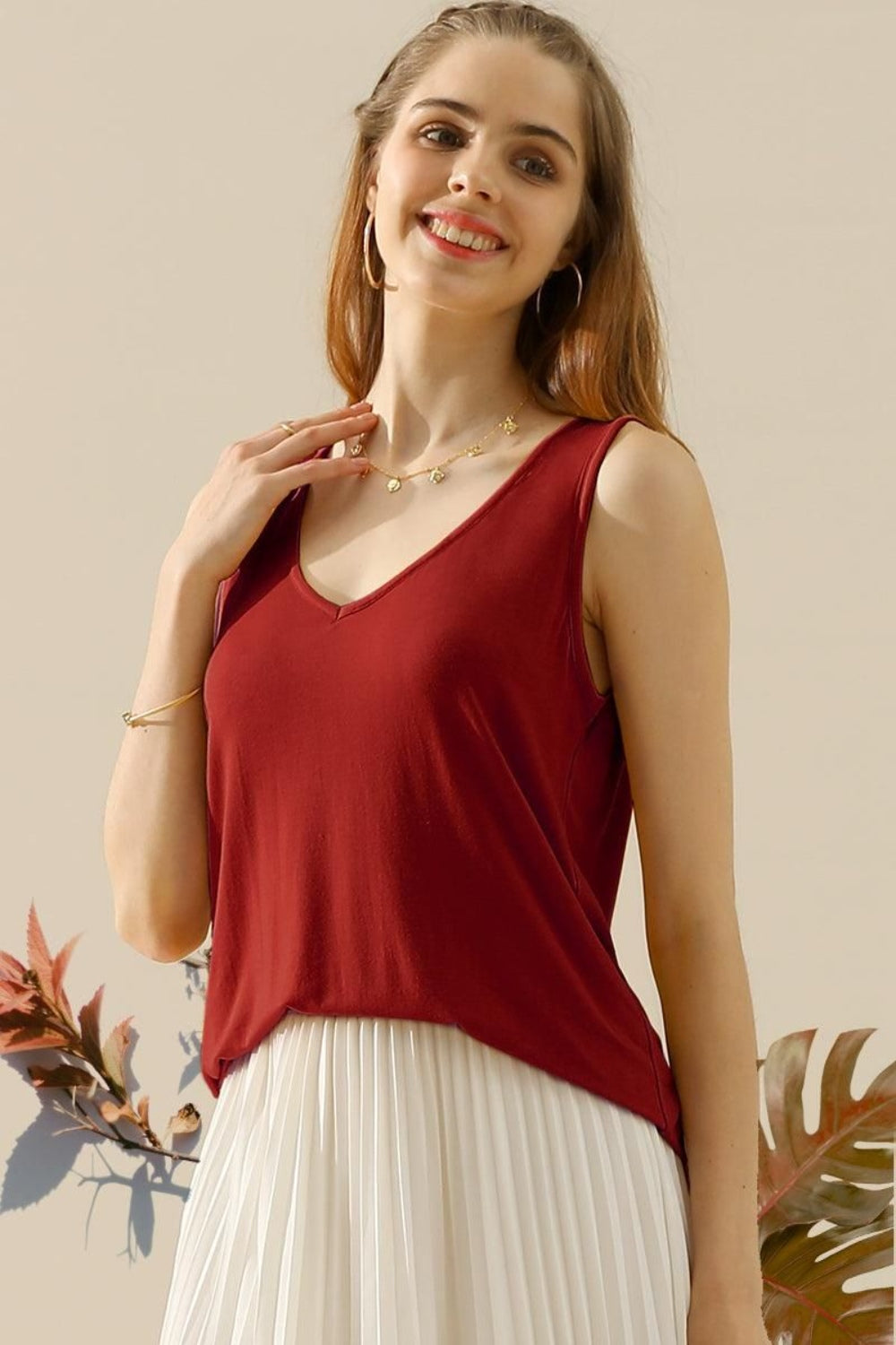 Ninexis Basically Chic V-Neck Curved Hem Tank