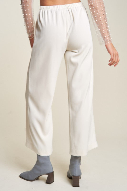 Davi & Dani Wide Awake Wide Leg Mid-Rise Pants in Cream