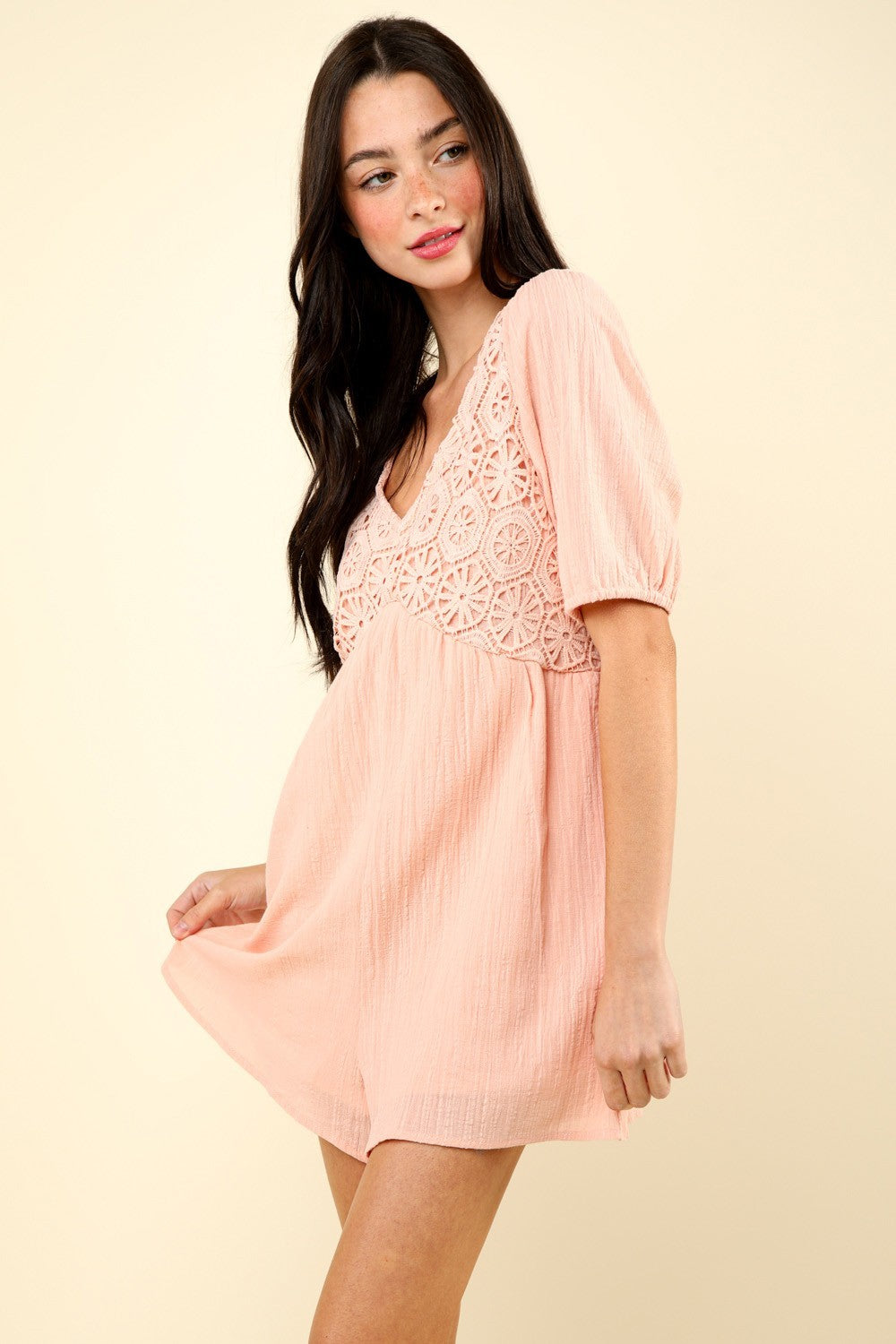 VERY J Date Night Lace Detail Puff Sleeve Romper with Pockets in Blush