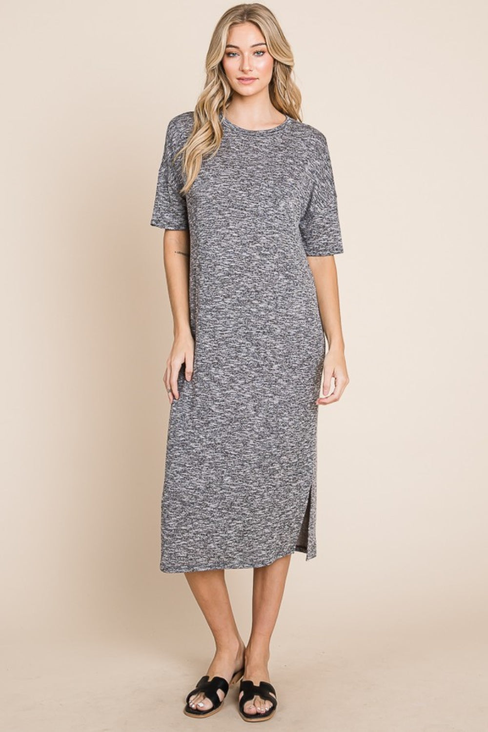 BOMBOM For The Evening Slit Round Neck Half Sleeve Midi Dress in Grey