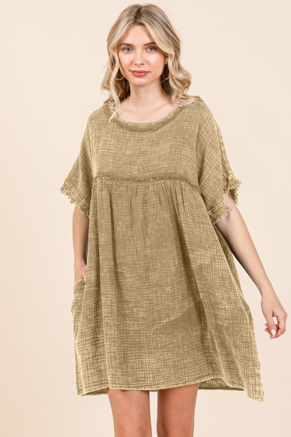 Culture Code Relaxed Babydoll Short Sleeve Babydoll Texture Dress with Pockets in Iced Coffee