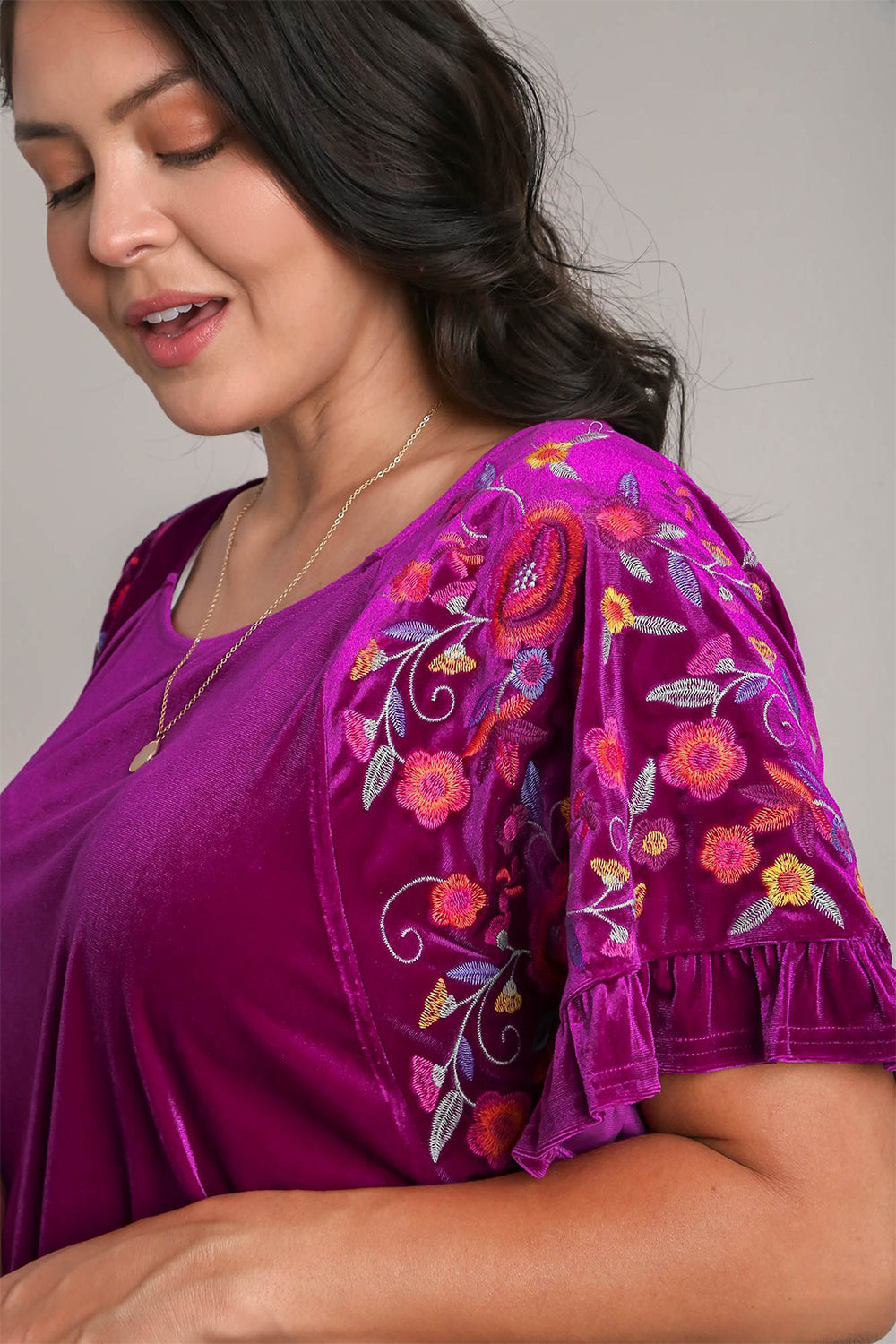 Umgee Tells A Story Velvet Embroidery Short Sleeve Blouse in Violet