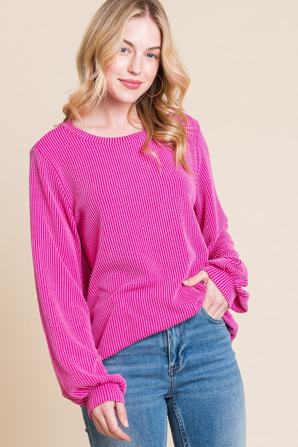 BOMBOM Chasing Dreams Long Sleeve Curved Hem Ribbed T-Shirt in Fuchsia