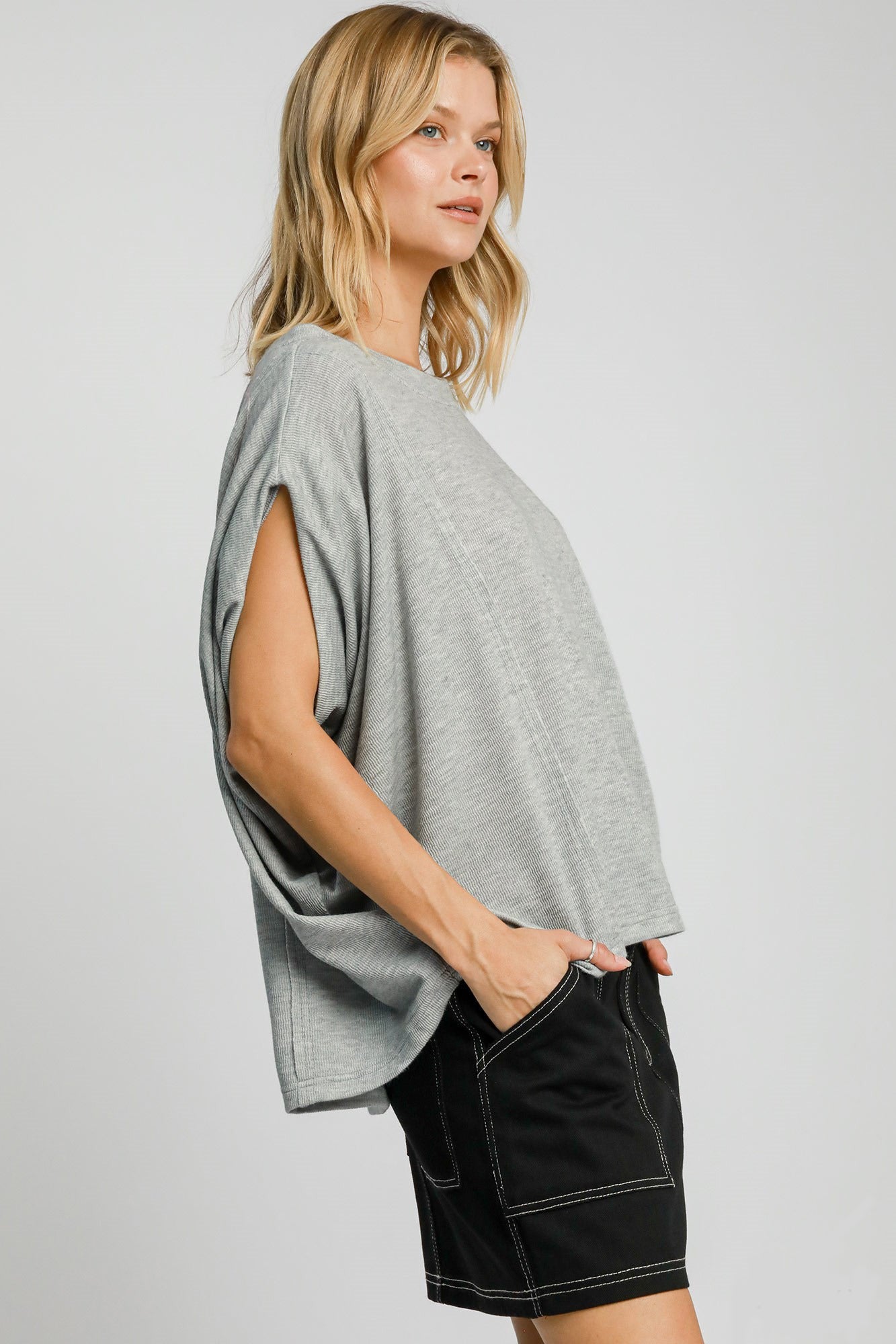 Umgee I'm On Point Exposed Seam Batwing Sleeve Knit Top in Gray