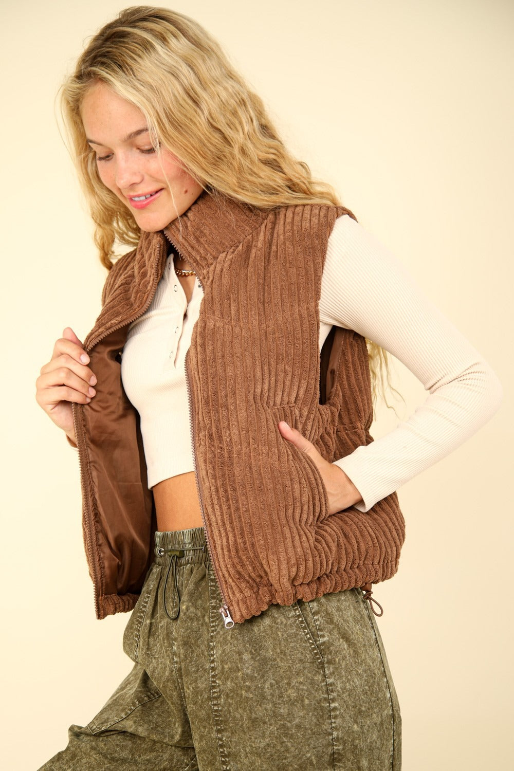 VERY J Fall Adventures Zip Up Padded Corduroy Puffer Vest in Chocolate