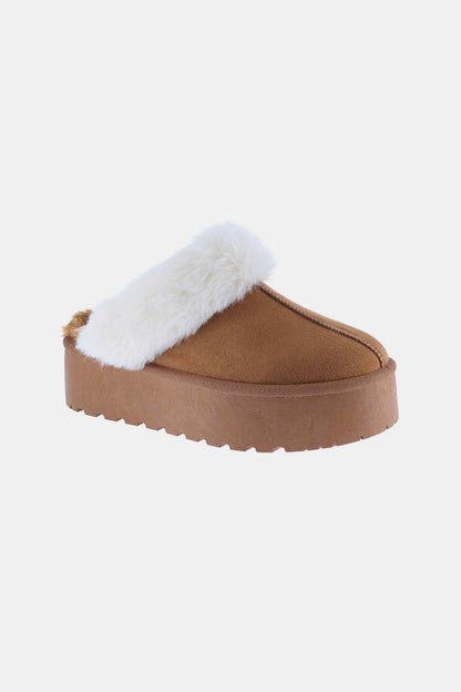 Weeboo Stepping In Cozy Thick Bottom Fur Trim Snow Slippers in Tan