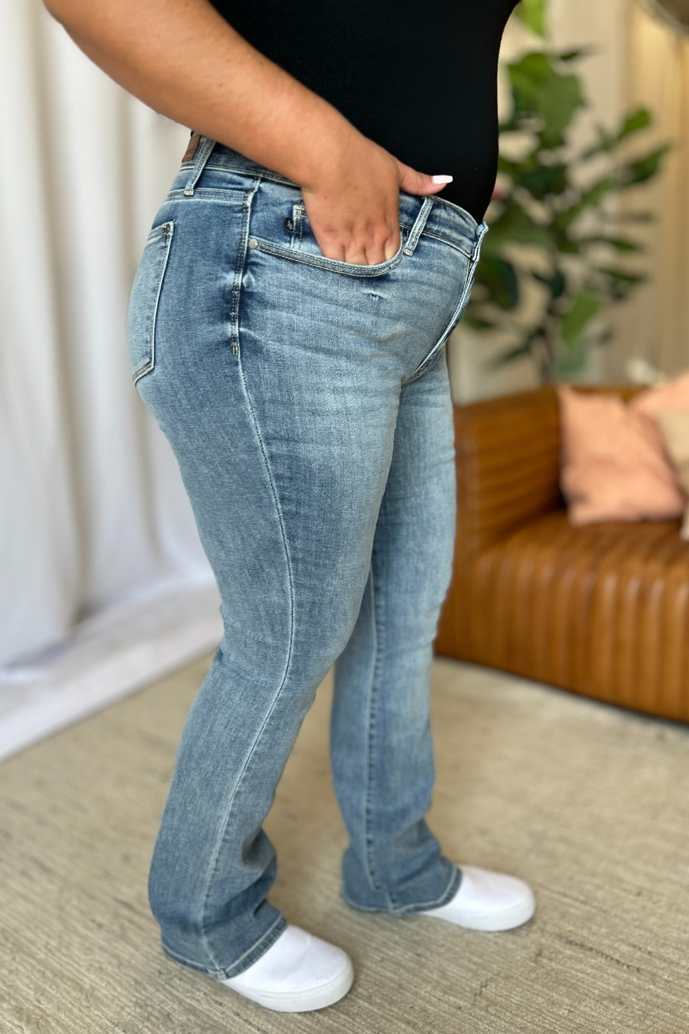 Judy Blue Farrah Medium Rise Bootcut Jeans