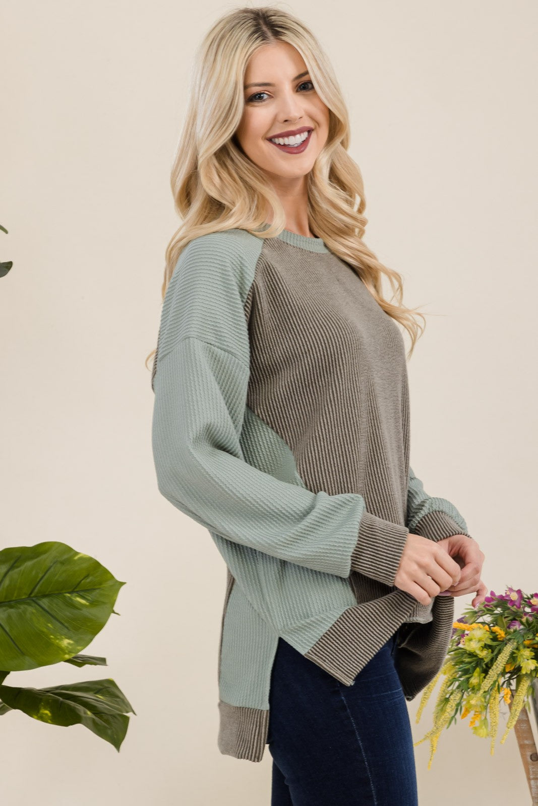 Celeste Painted Moments High-Low Contrast Round Neck Sweatshirt in Sage