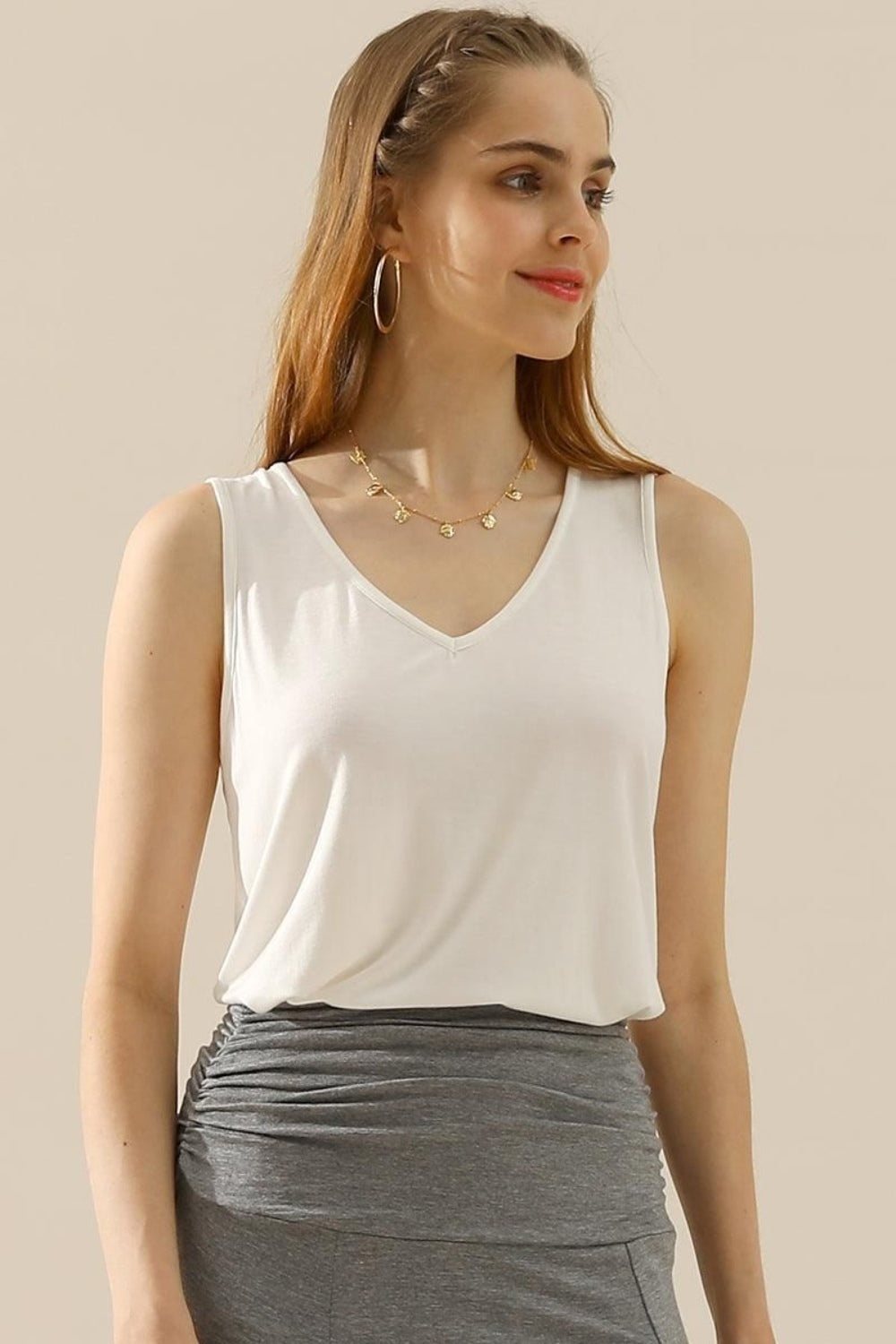 Ninexis Basically Chic V-Neck Curved Hem Tank