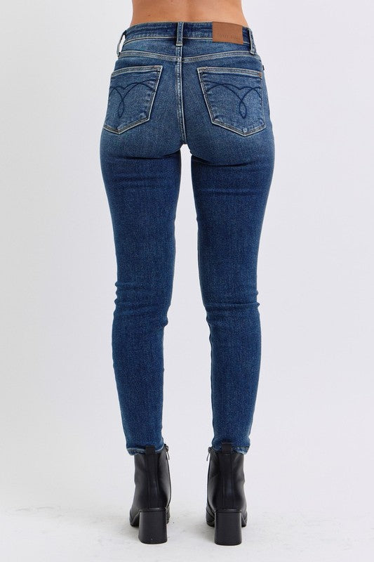 Judy Blue Evie Mid-Rise Waist Skinny Jeans with Pockets