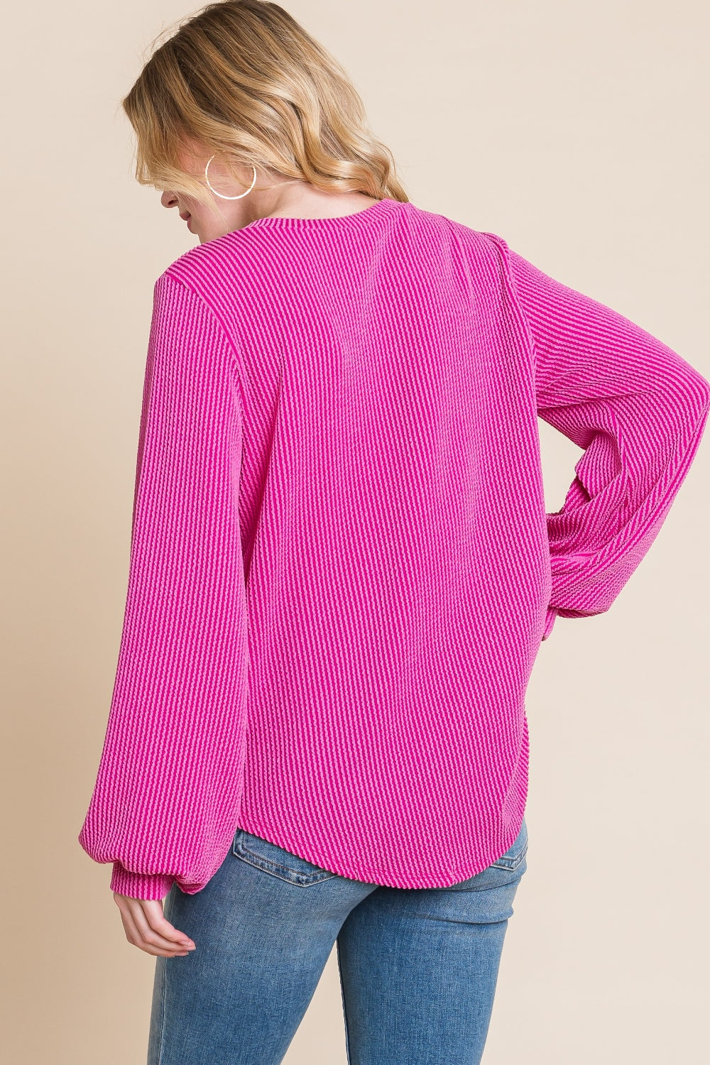 BOMBOM Chasing Dreams Long Sleeve Curved Hem Ribbed T-Shirt in Fuchsia