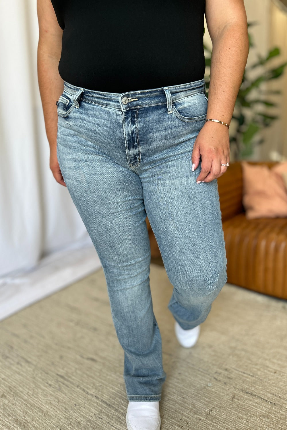 Judy Blue Farrah Medium Rise Bootcut Jeans