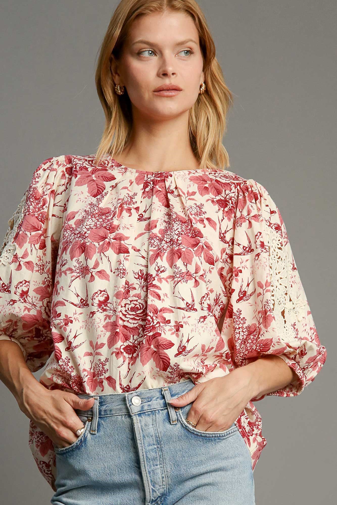 Umgee Petals and Pleats Floral Pleated Detail Lace Trim Sleeve Blouse in Pink Mix