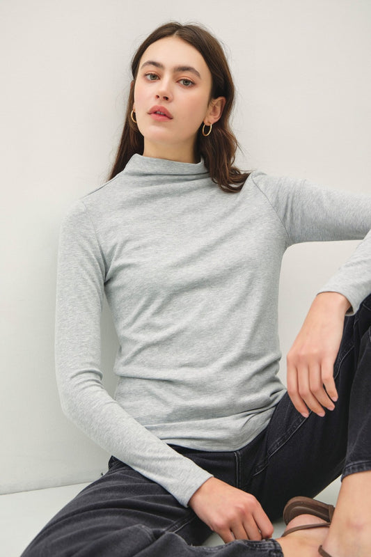 Be Cool Finding My Balance Mock Neck Long Sleeve T-Shirt in Grey