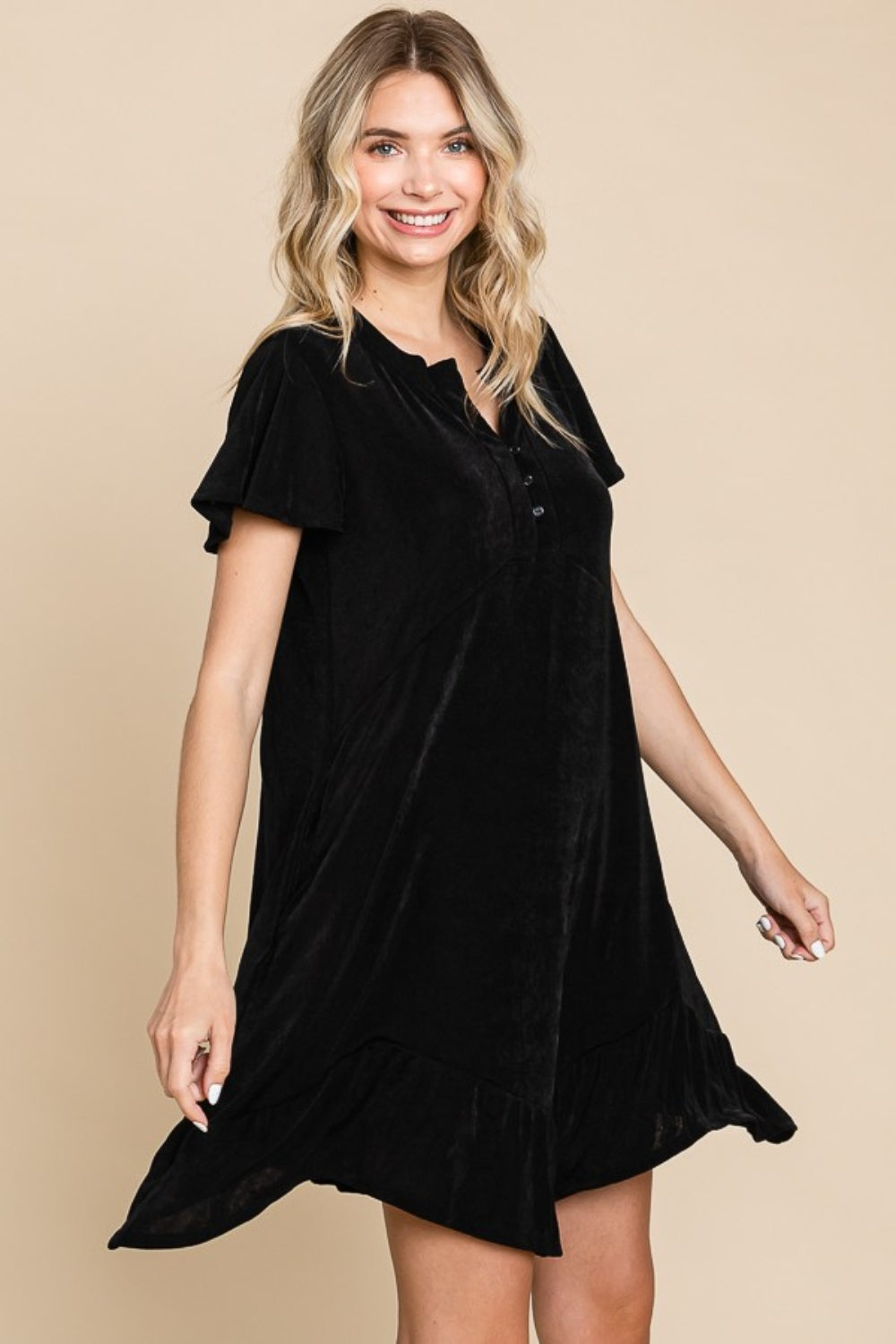 Culture Code Saving You Time Short Sleeve Ruffled Asymmetric Hem Dress in Black