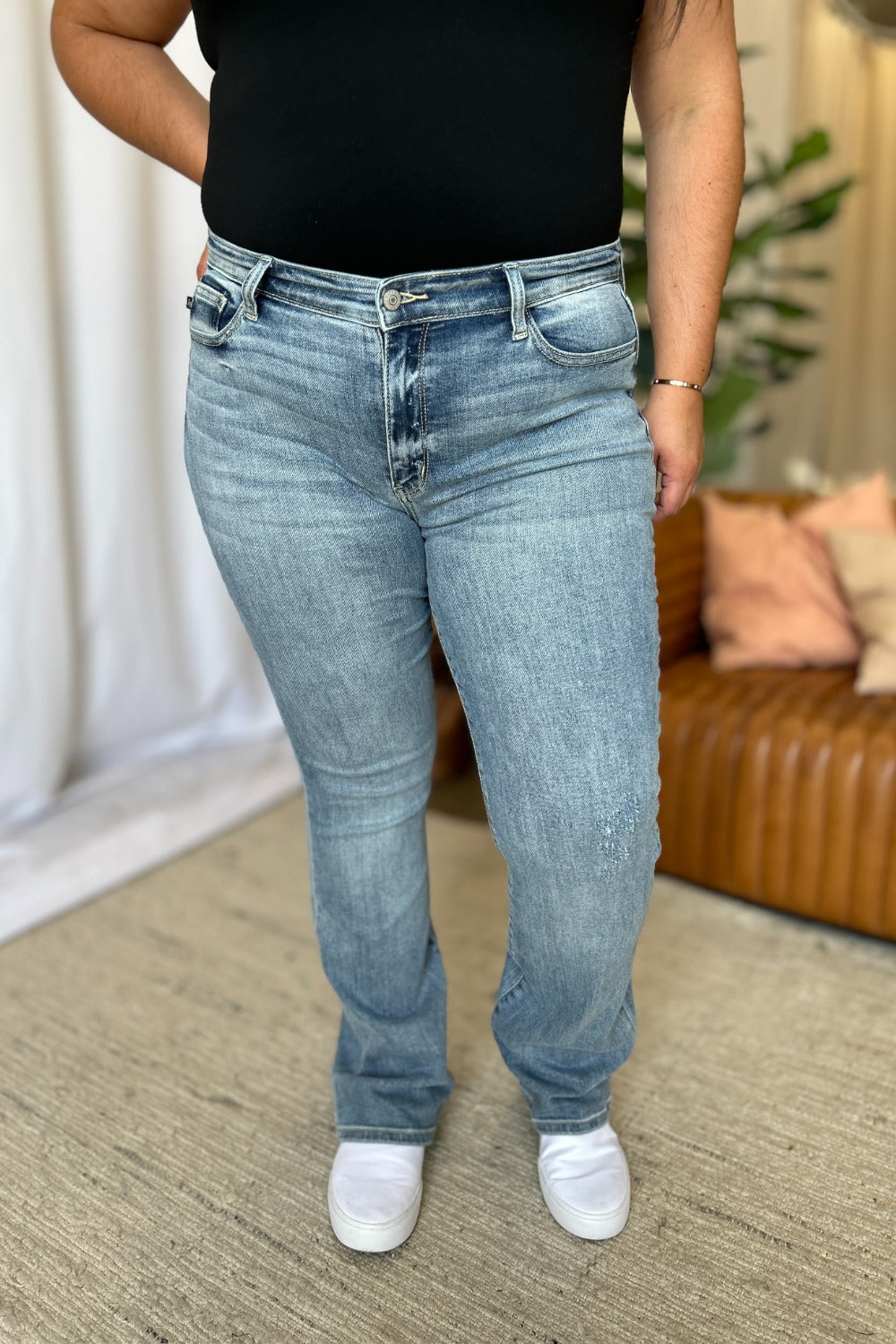 Judy Blue Farrah Medium Rise Bootcut Jeans