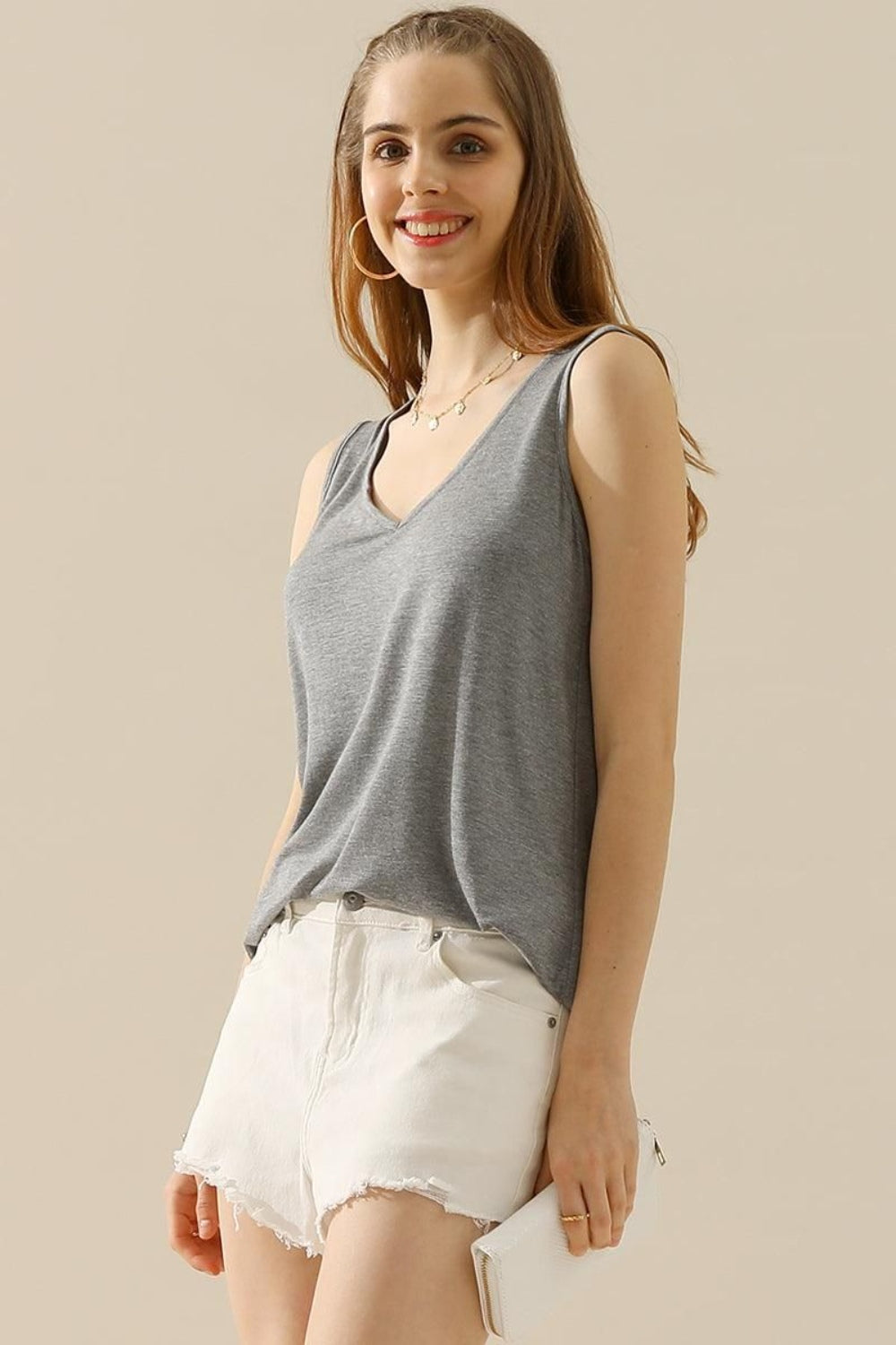Ninexis Basically Chic V-Neck Curved Hem Tank