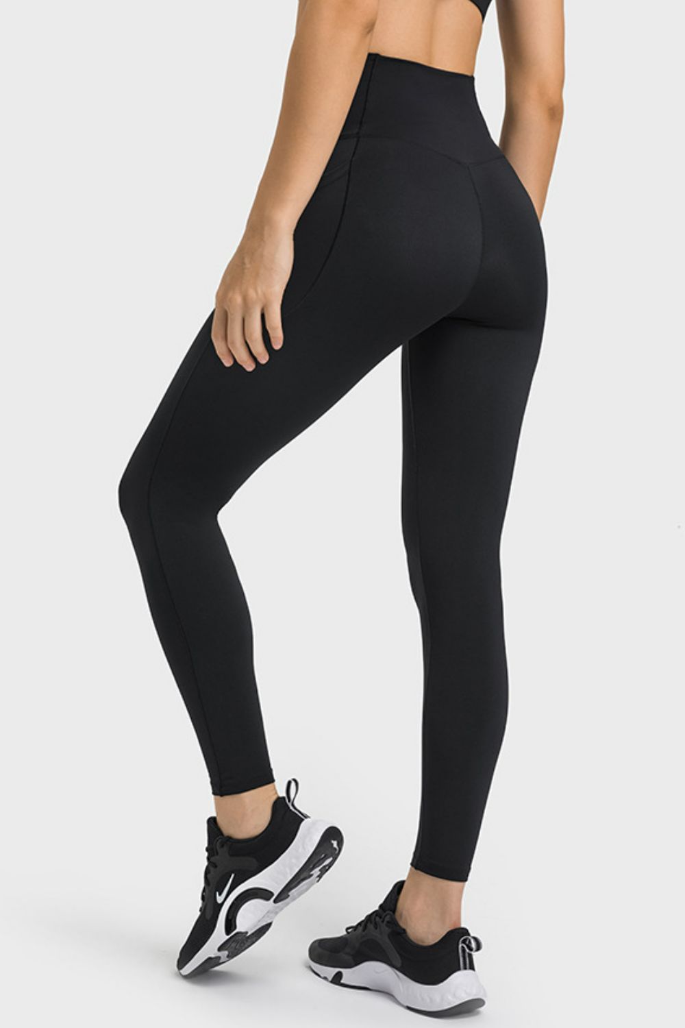 Unlimited Power V-Waist Yoga Leggings with Pockets