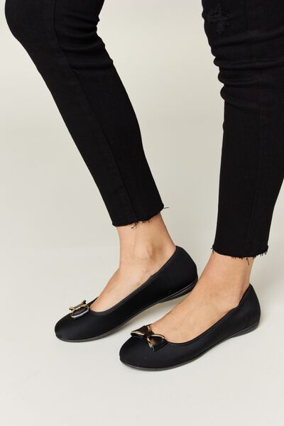 Forever Link Stepping Out Metal Buckle Flat Loafers