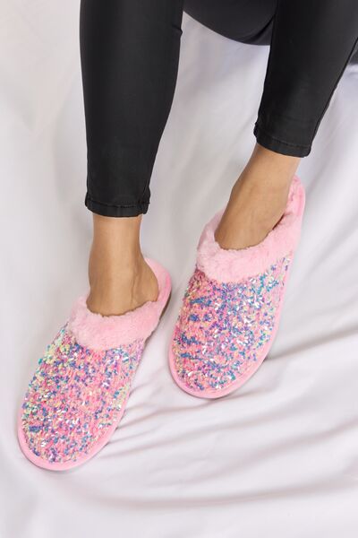 Forever Link Sprinkle with Sparkle Sequin Plush Round Toe Slippers