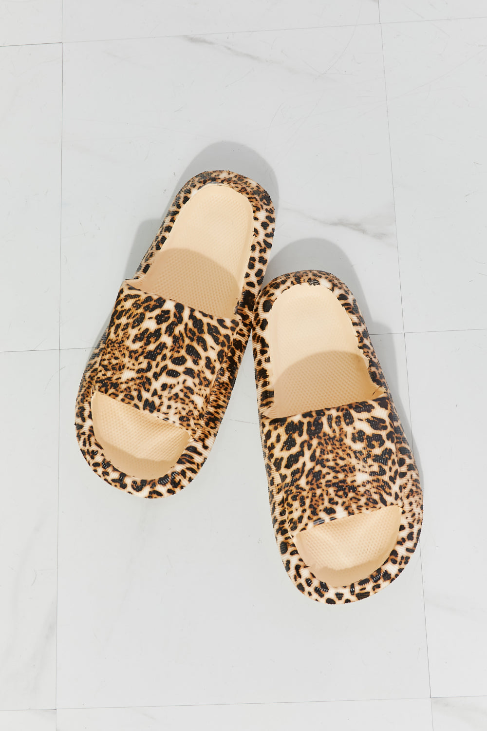 MMShoes Arms Around Me Open Toe Slides in Leopard