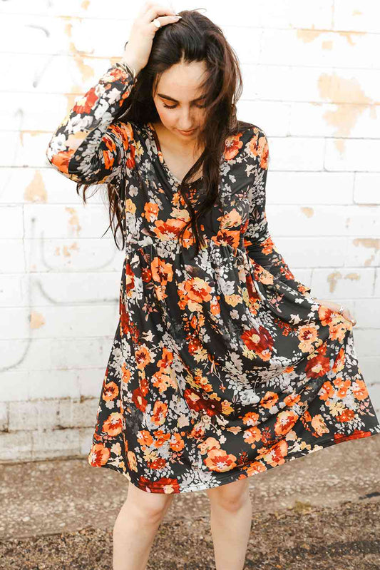 Sunshine Sweetheart Floral Print Long Sleeve Dress in Dark Grey